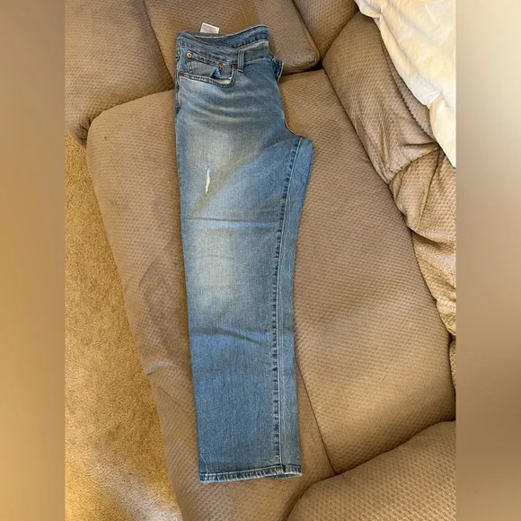 Levi’s Women’s straight leg jeans, size 31 - Picture 2 of 5